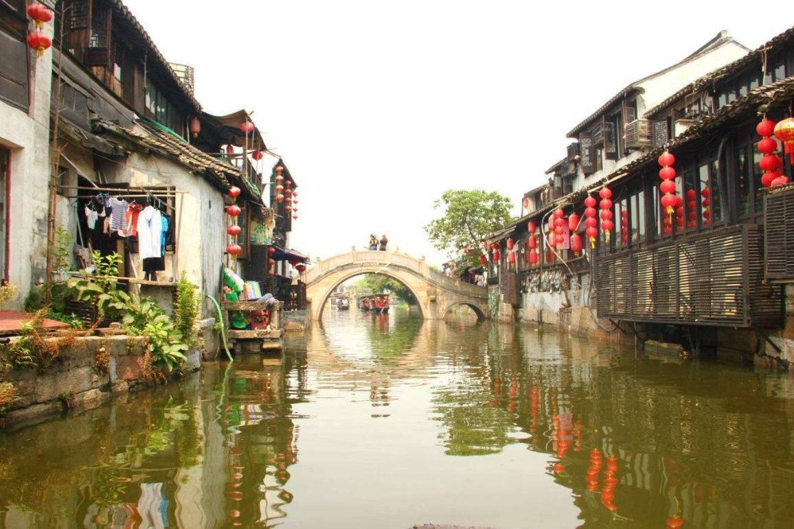 肆意奔跑白天到晚上是什么歌游戏画面